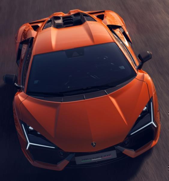 Lamborghini Revuelto